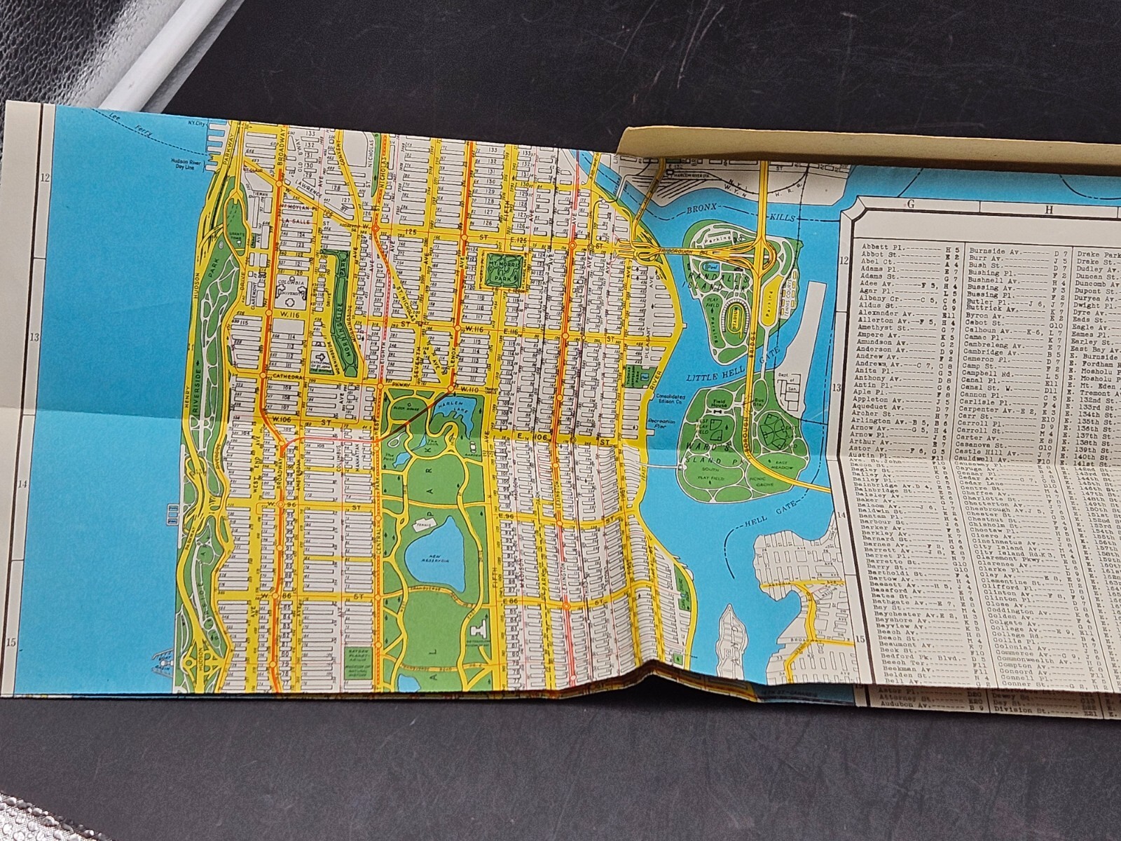 VINTAGE ORIGINAL 1946 HAGSTROM’S STREET ROAD MAPS ~ BRONX & MANHATTAN NY