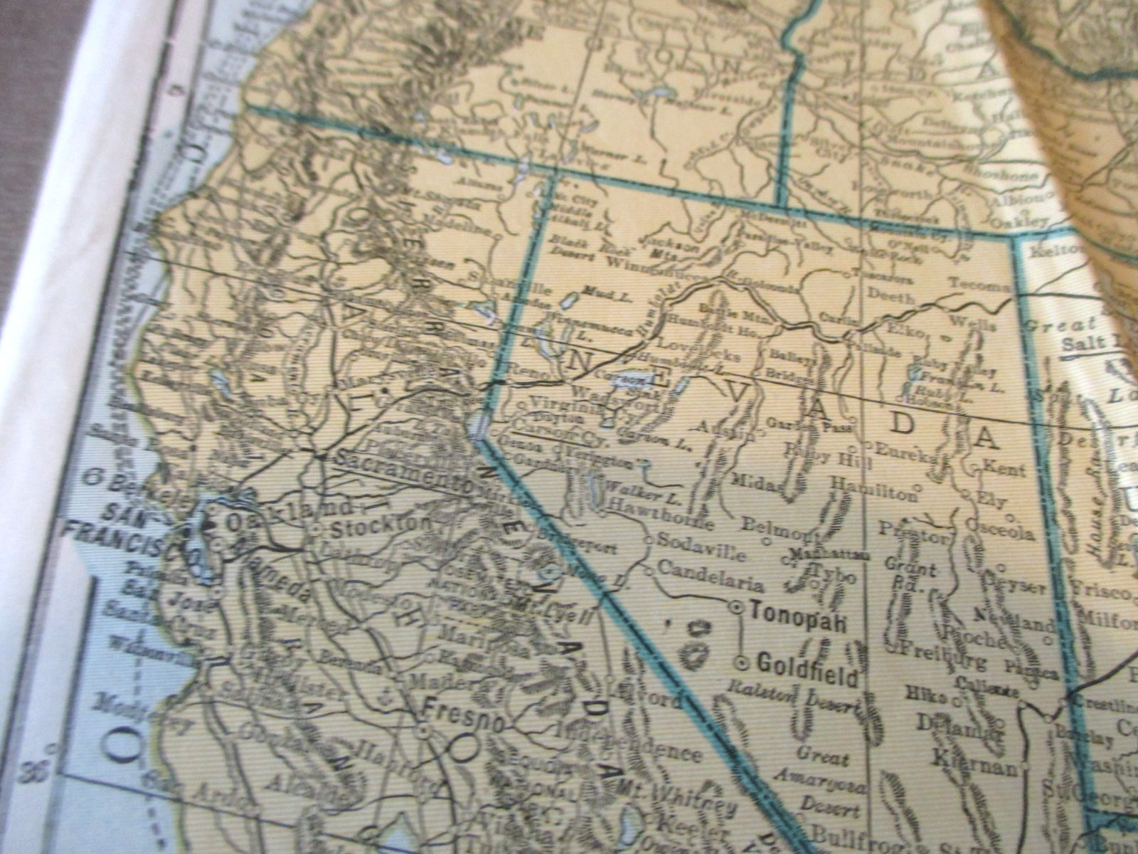 1906-UNITED STATES & CANADA HAMMONDS RAILROAD MAP & 1904 MEXICO HAMMONDS MAP-21″