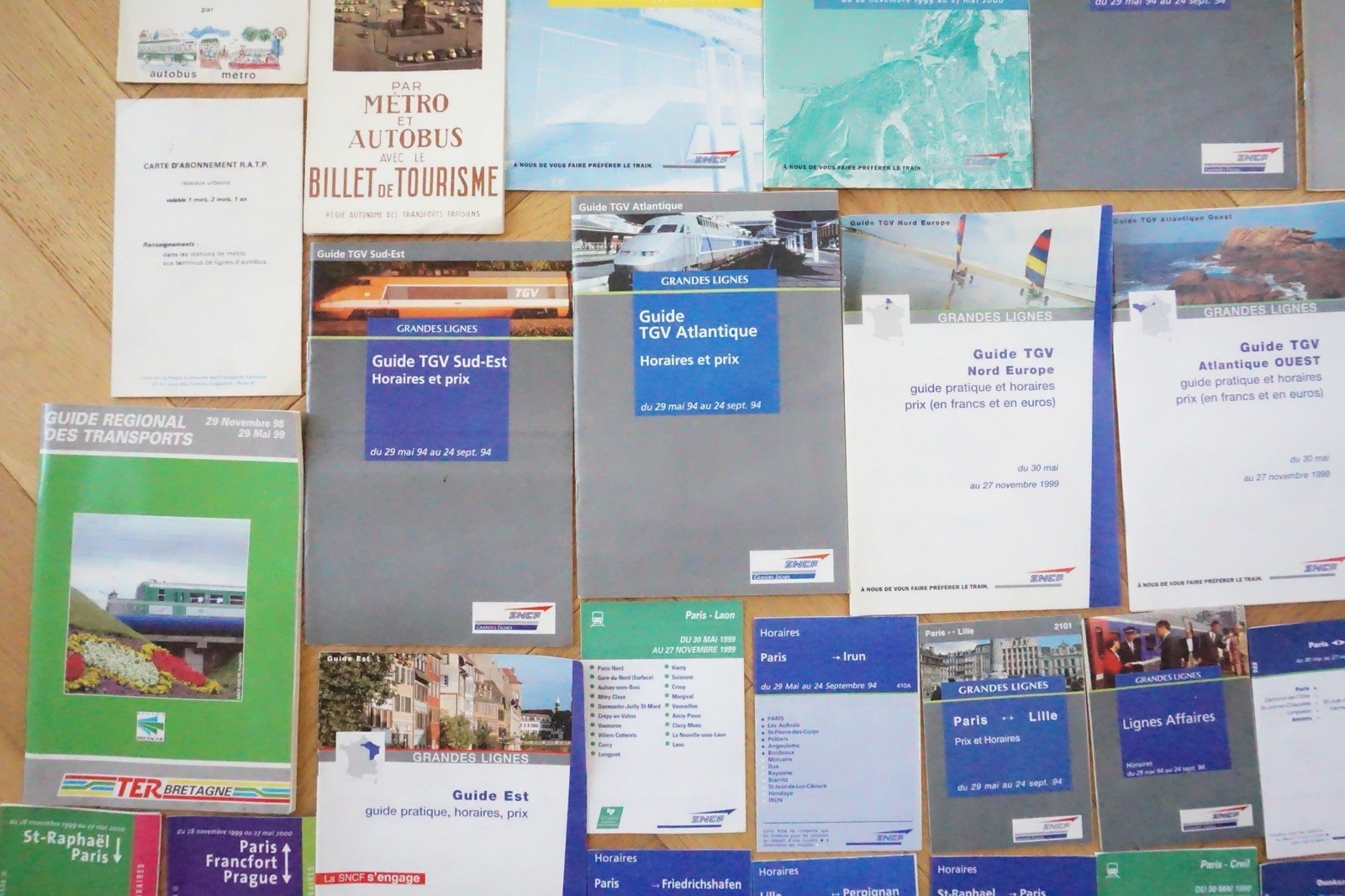 Paris France Francais RAPT SNCF Railway Bus Tram Map Timetable Collection