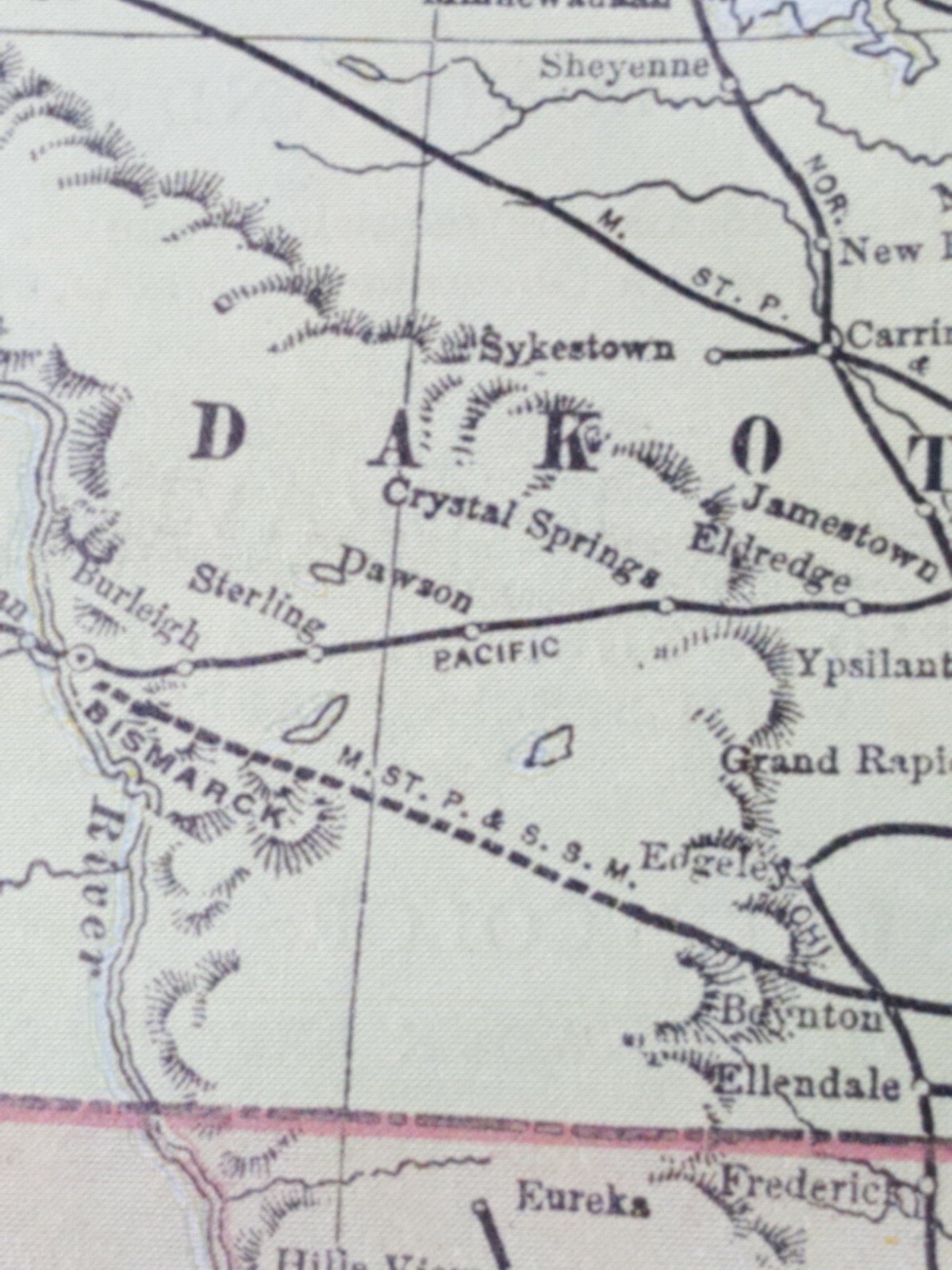 Original 1896 railroad map NORTH SOUTH DAKOTA Minnesota all train routes 9″x11″