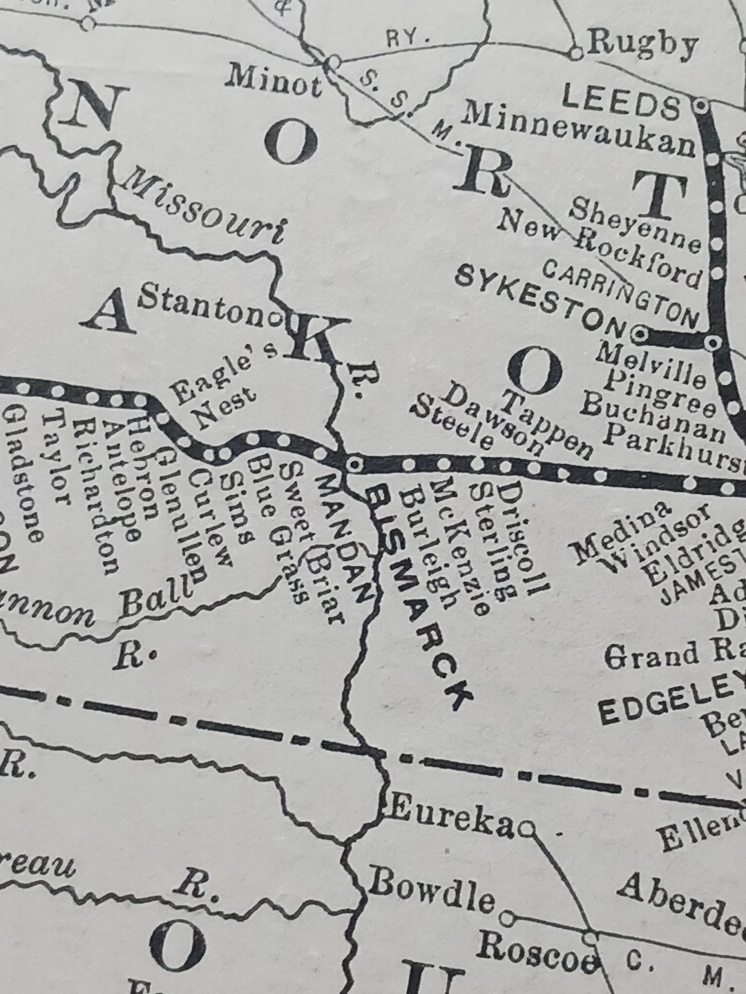 1897 dated Train Route Map NORTHERN PACIFIC RAILWAY Eastern Section Dakota MN WI