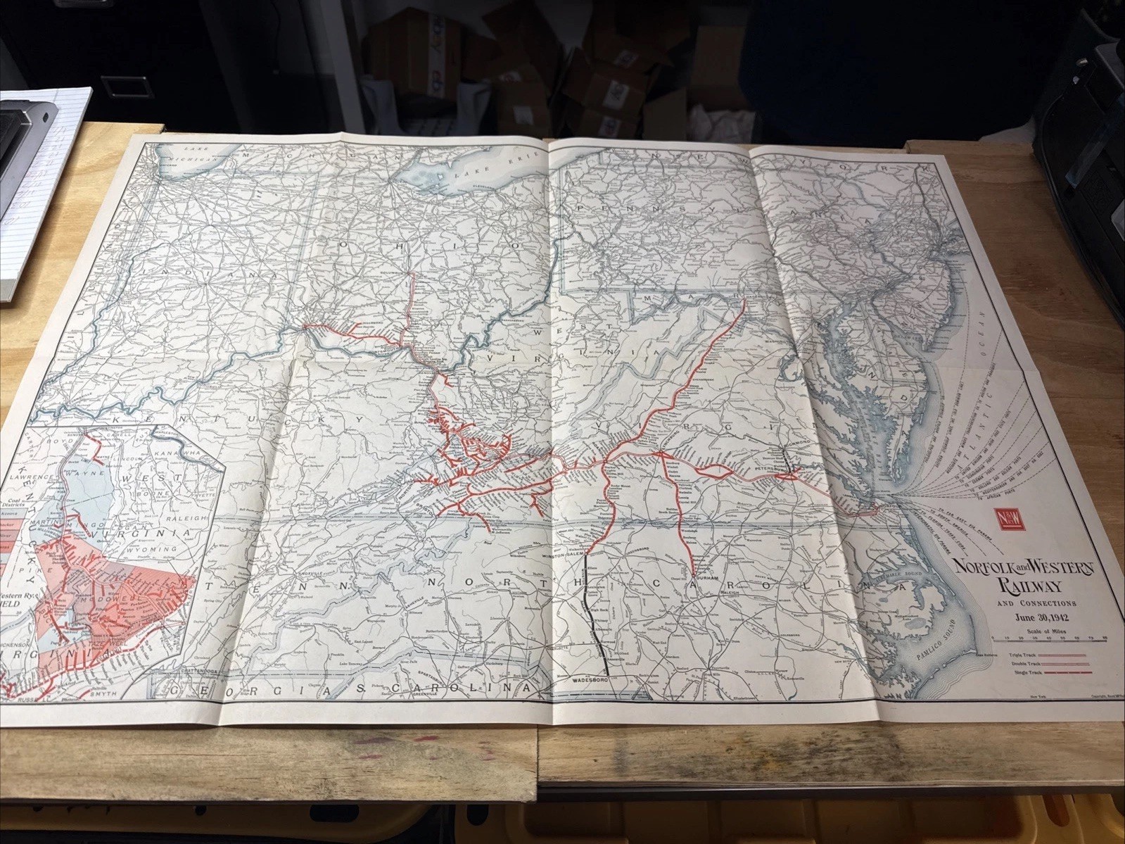 vintage railroad map: 22×32″ NORFOLK & WESTERN Railway 1942