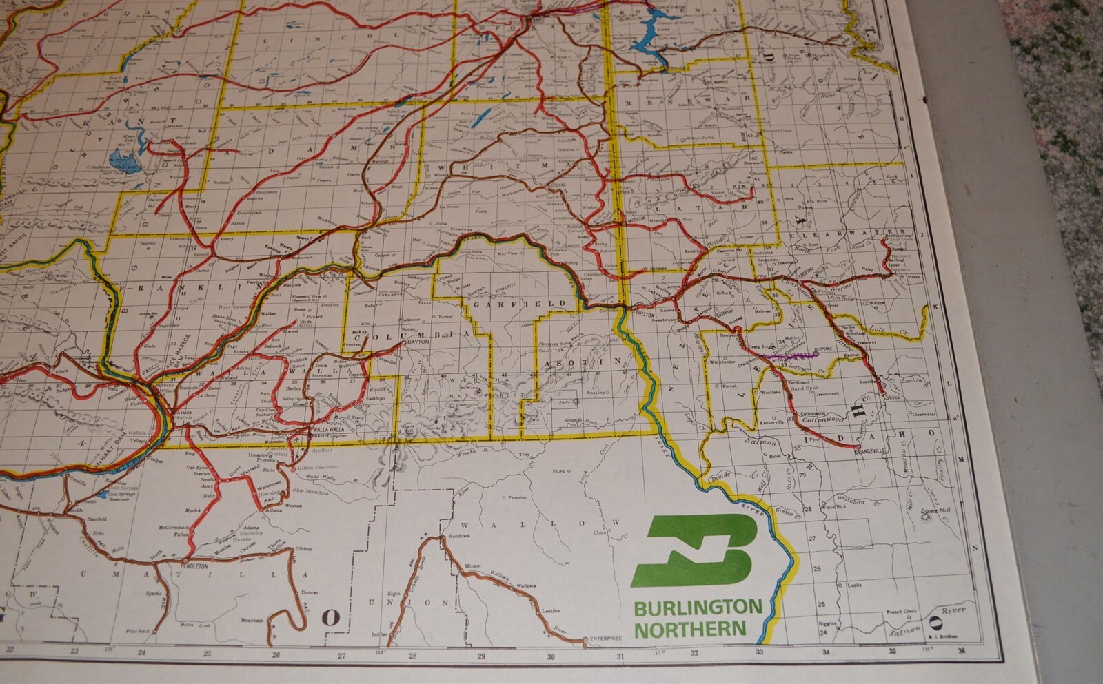 Large 1974 Burlington Northern Railroad Washington N. Idaho Map Poster NO FOLDS