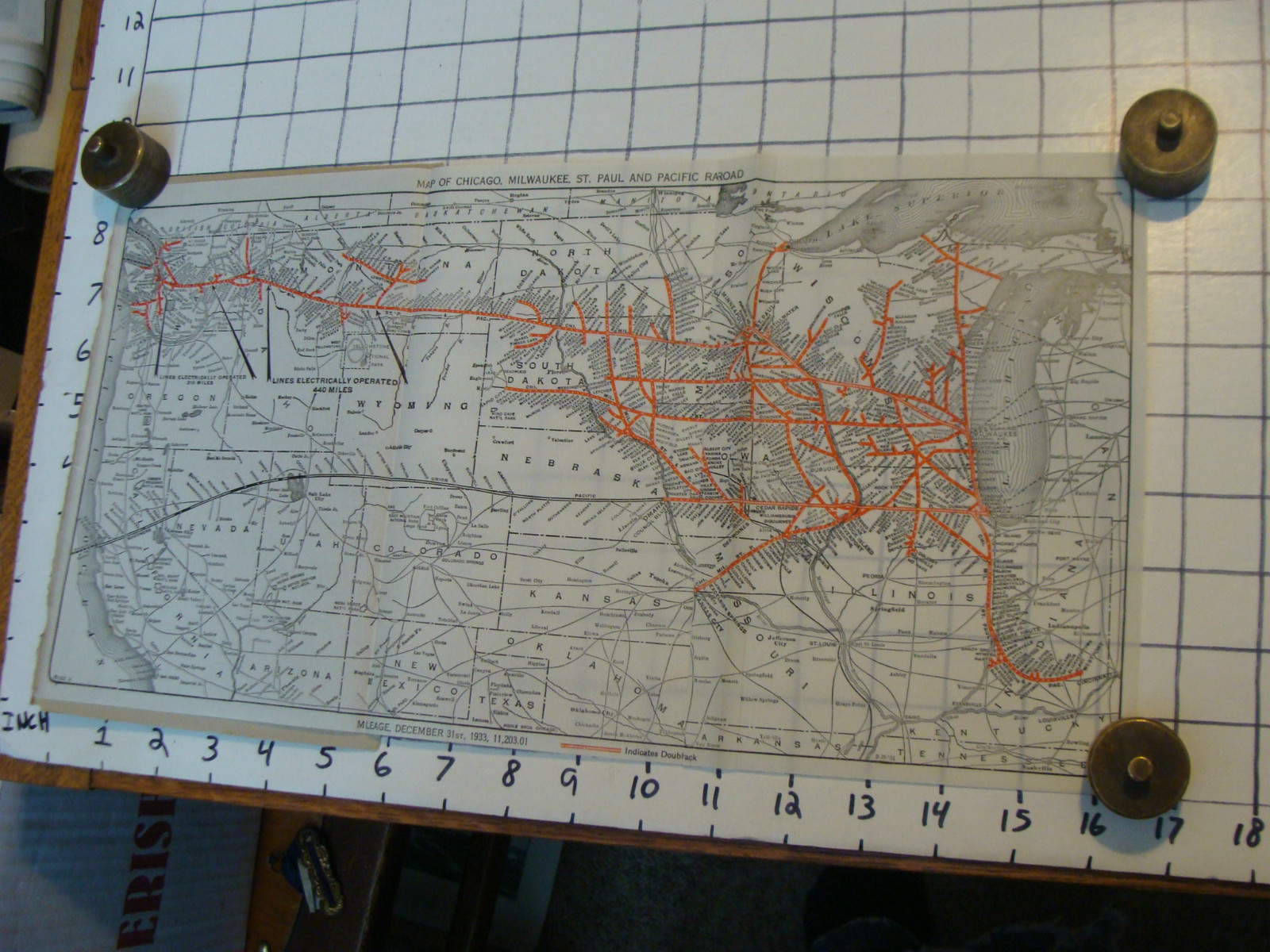 Original Vintage Railroad Map: 1933 CHICAGO MILWAUKEE & ST. PAUL 9 x16 1/2