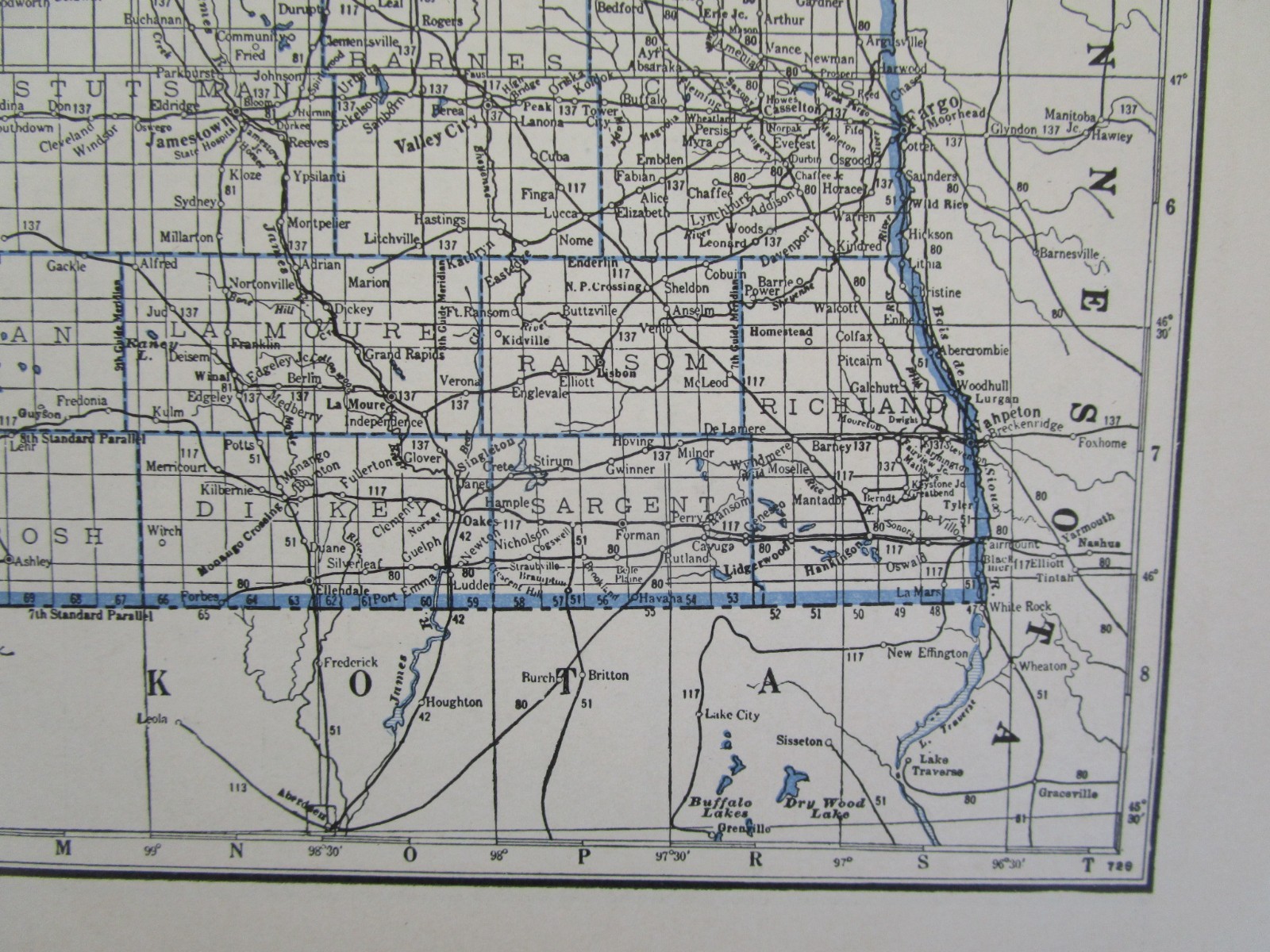 ND OH GREAT DEPRESSION ERA 1931 NORTH DAKOTA RAILROAD Map. C&NW SOO NP ~or~ OHIO