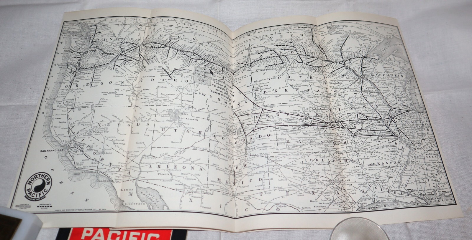 Union/Northern Pacific System Maps | *1927/1929* Overland Route 2000 Miles Books