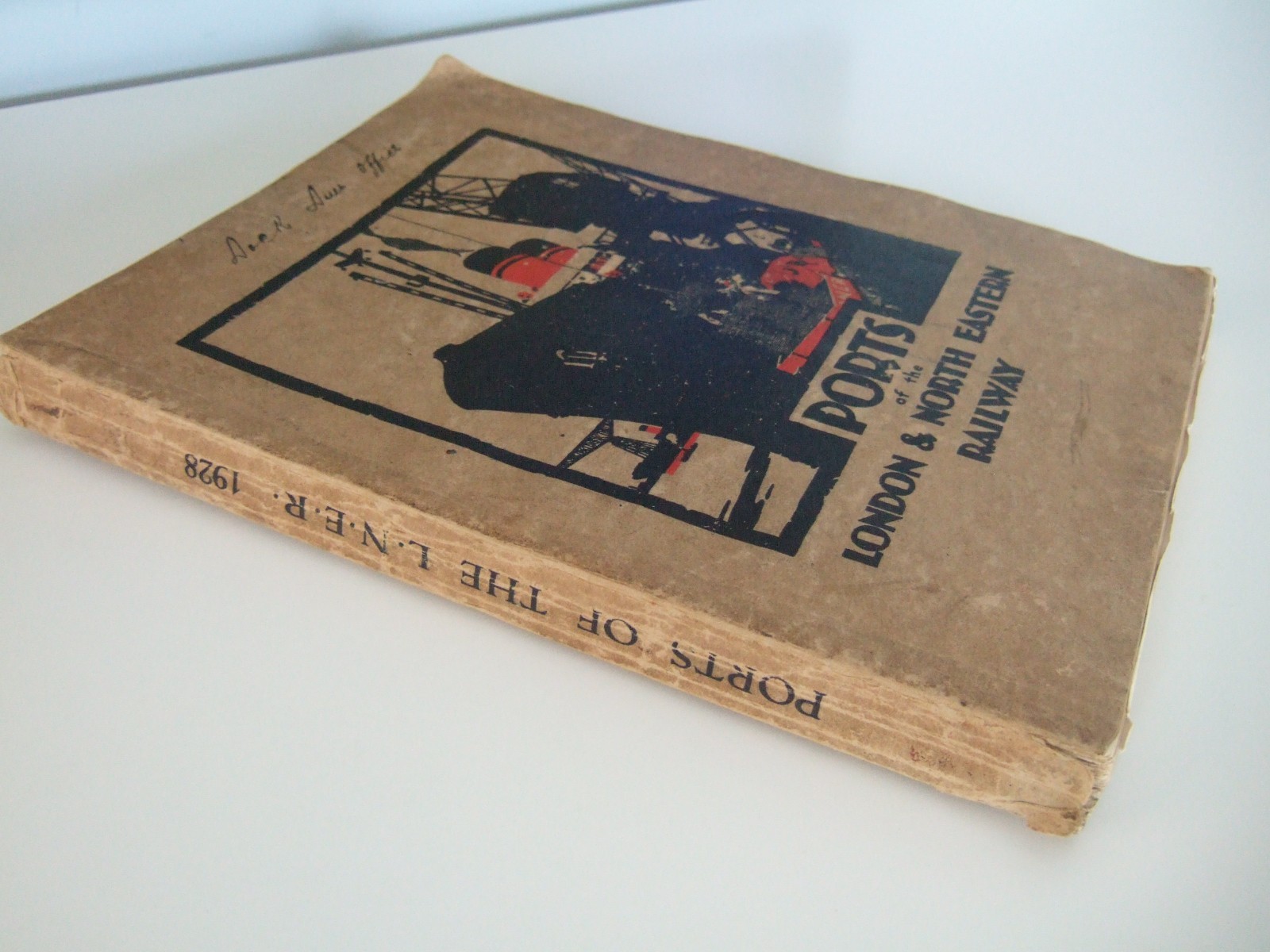 1928 Ports of the LNER Book. 9 Fold-Out Dock Plans, Map, Steamships, Dock sizes.