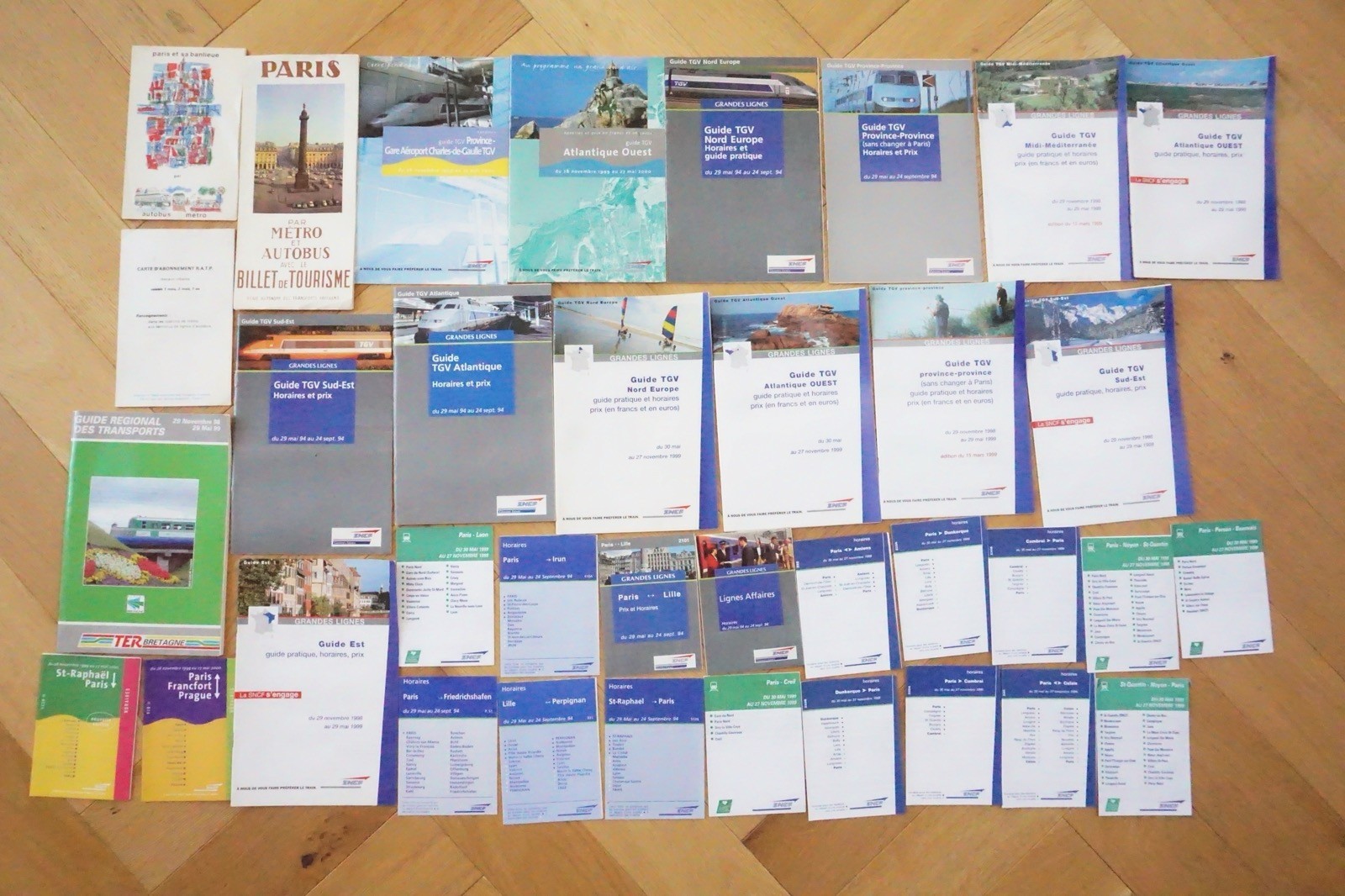 Paris France Francais RAPT SNCF Railway Bus Tram Map Timetable Collection