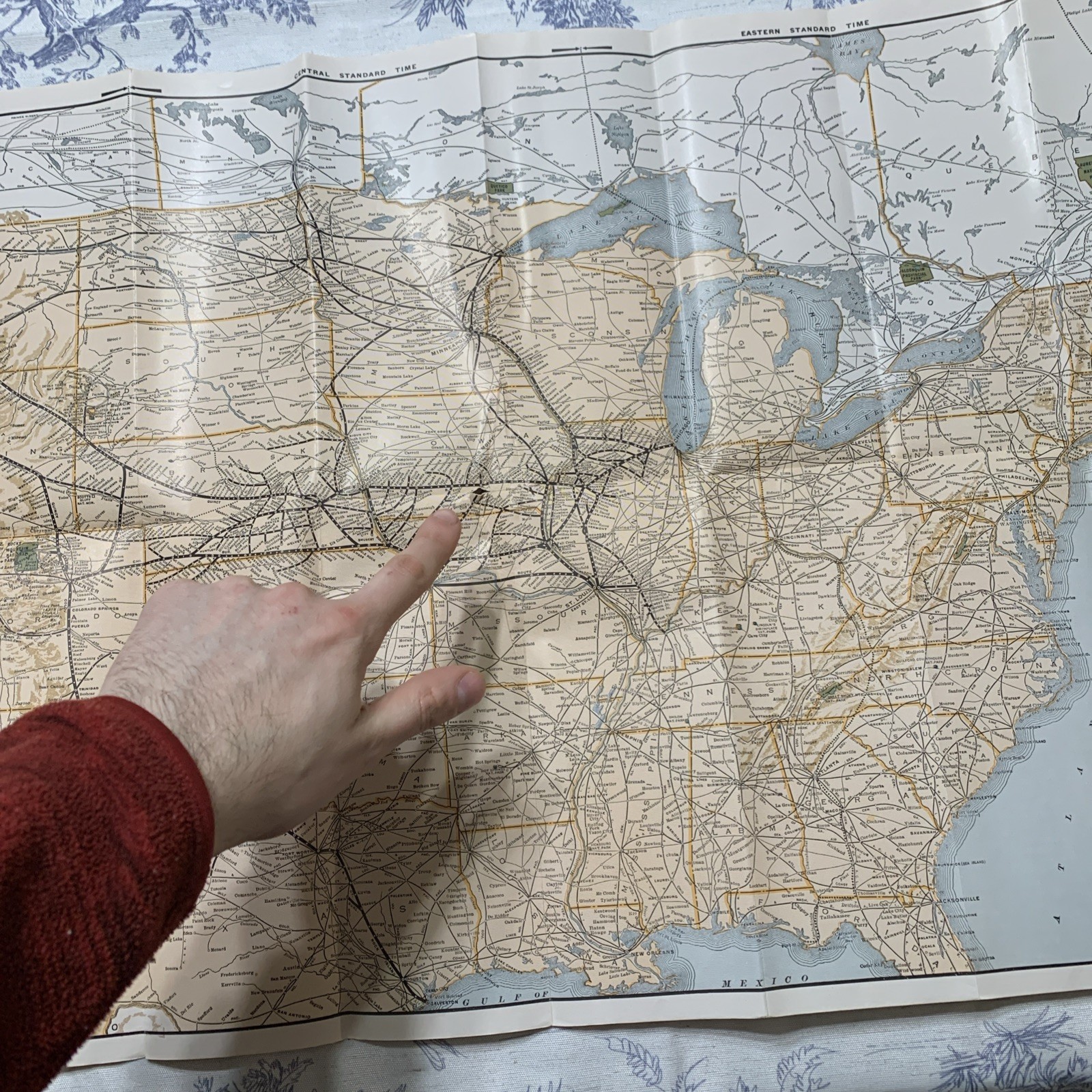 1938 United States Railroad Map Guide Burlington Route Vintage 36×19” USA Large