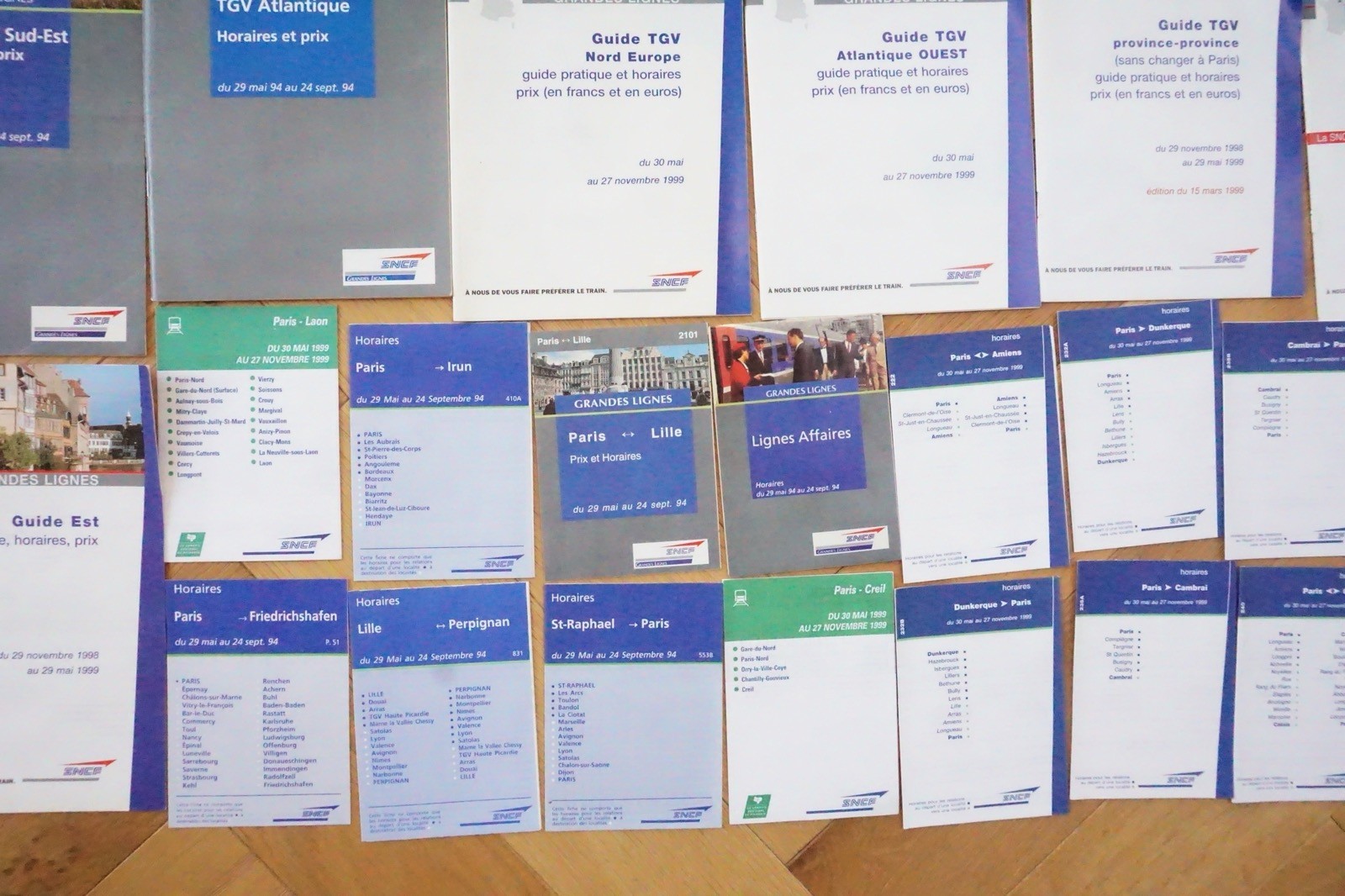 Paris France Francais RAPT SNCF Railway Bus Tram Map Timetable Collection