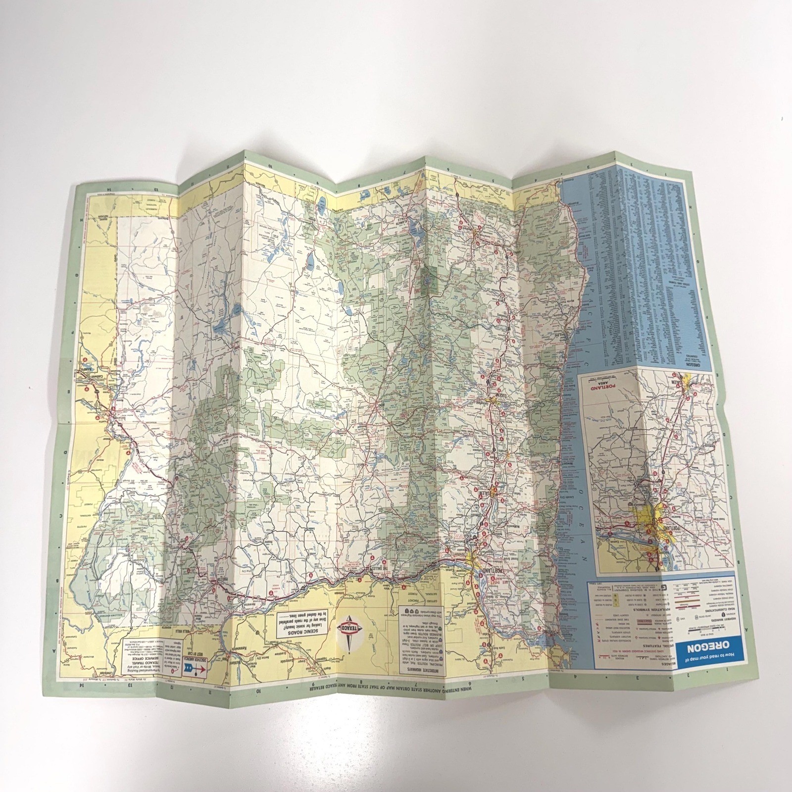 Vtg Road Maps Set of PNW paper ephemera for display, scrapbooking, crafting, etc