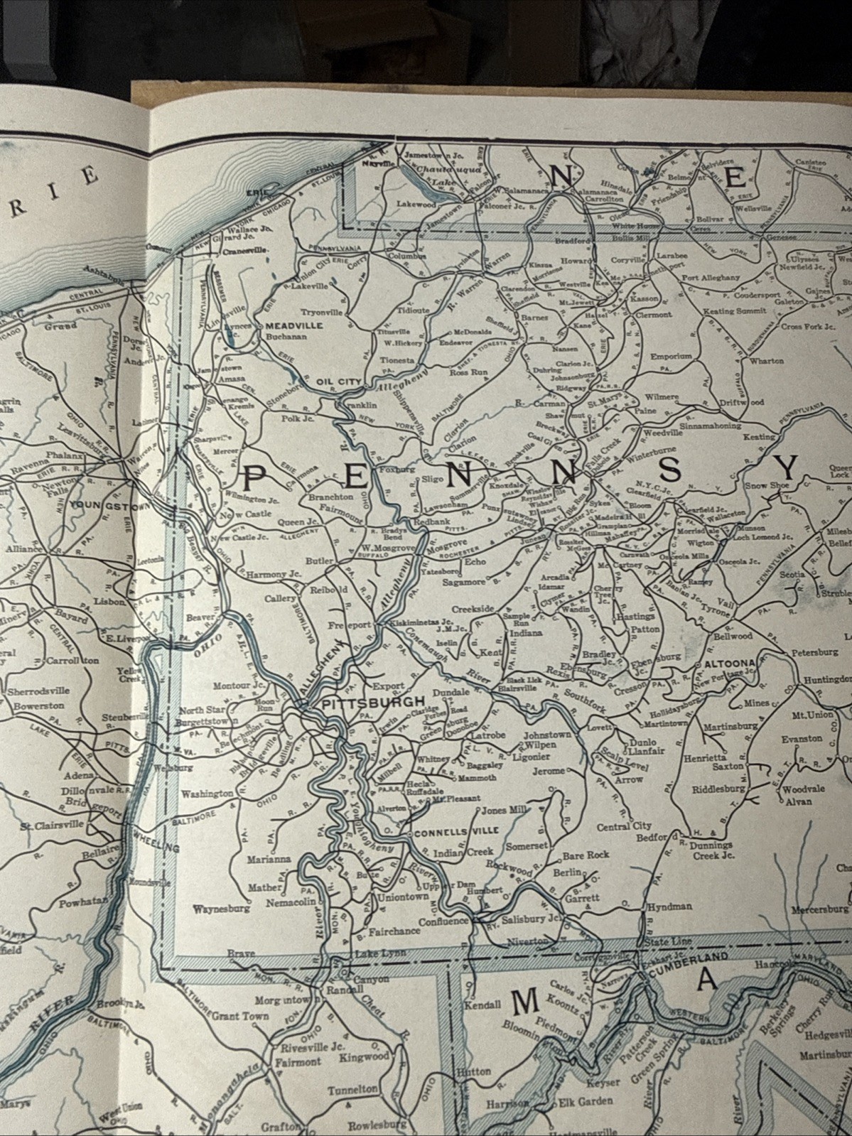 vintage railroad map: 22×32″ NORFOLK & WESTERN Railway 1942