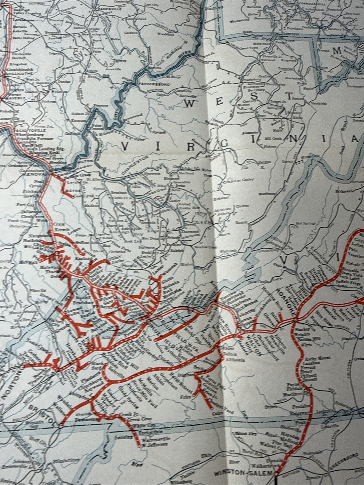vintage railroad map: 22×32″ NORFOLK & WESTERN Railway 1942