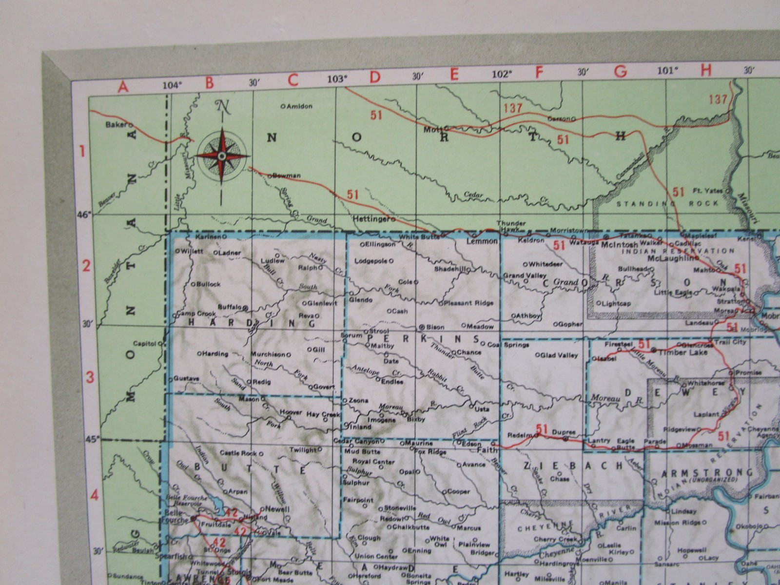 SD TN Vtg 1950 SOUTH DAKOTA RAILROAD Map. CB&Q, C&NW, SOO, GN, IC or TENNESSEE