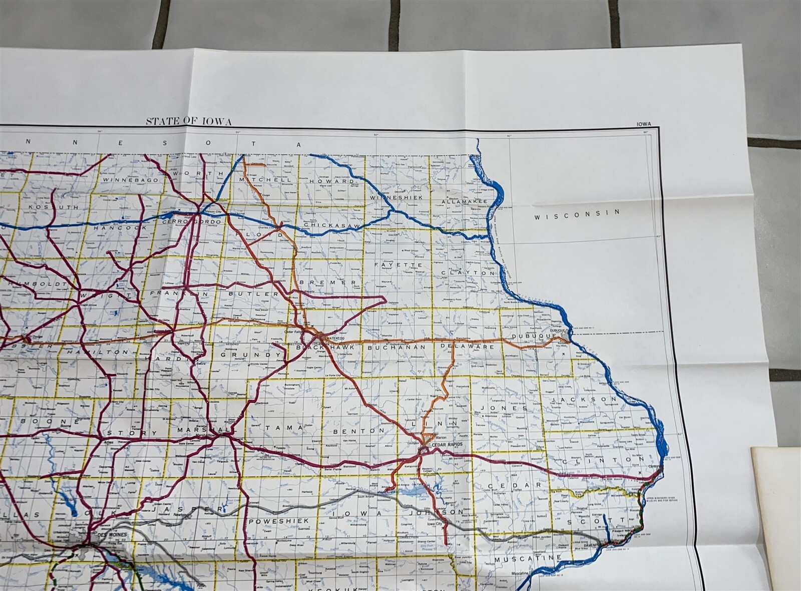 1983 Burlington Northern Railroad Iowa Map 36″ by 25 3/4″