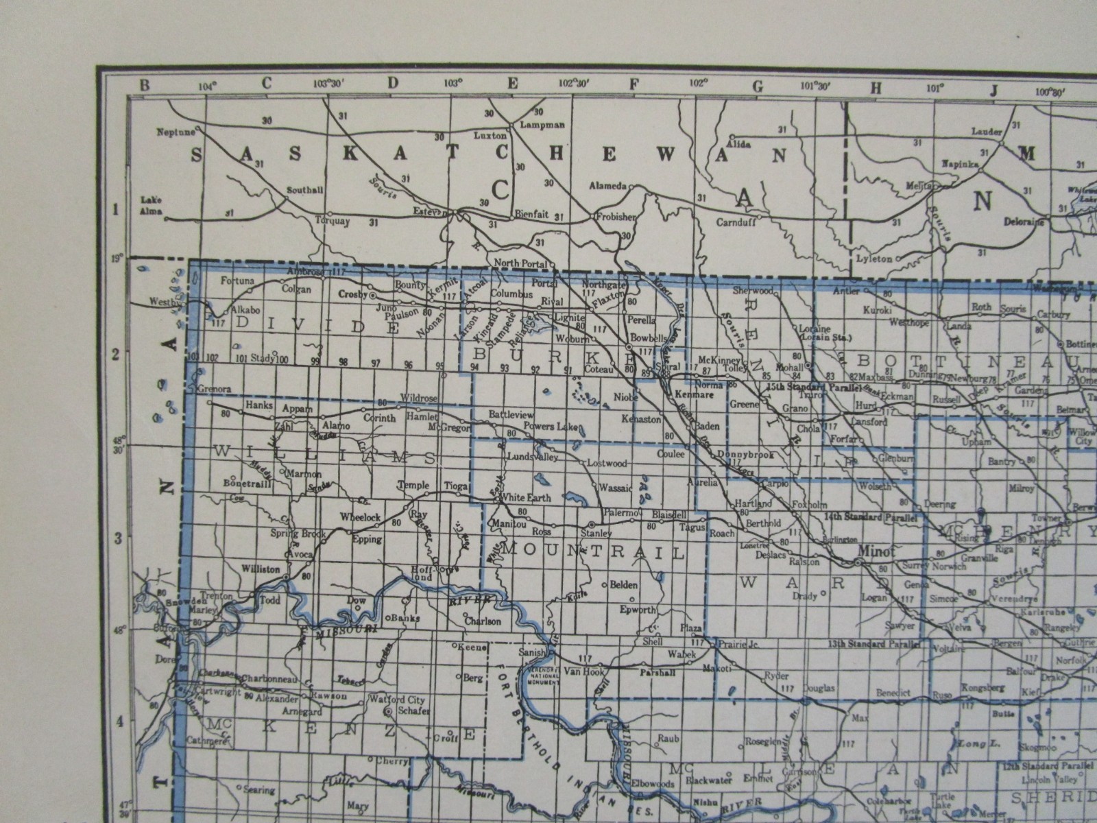 ND OH GREAT DEPRESSION ERA 1931 NORTH DAKOTA RAILROAD Map. C&NW SOO NP ~or~ OHIO