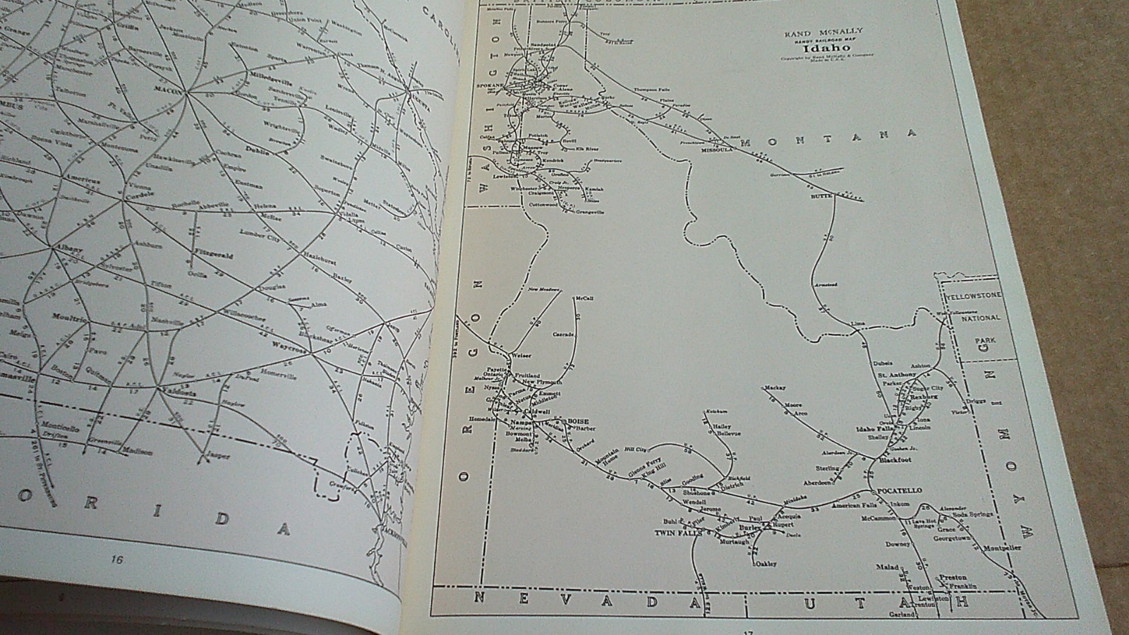 1965 USA Rand McNally Handy Railroad Atlas Map of the United States