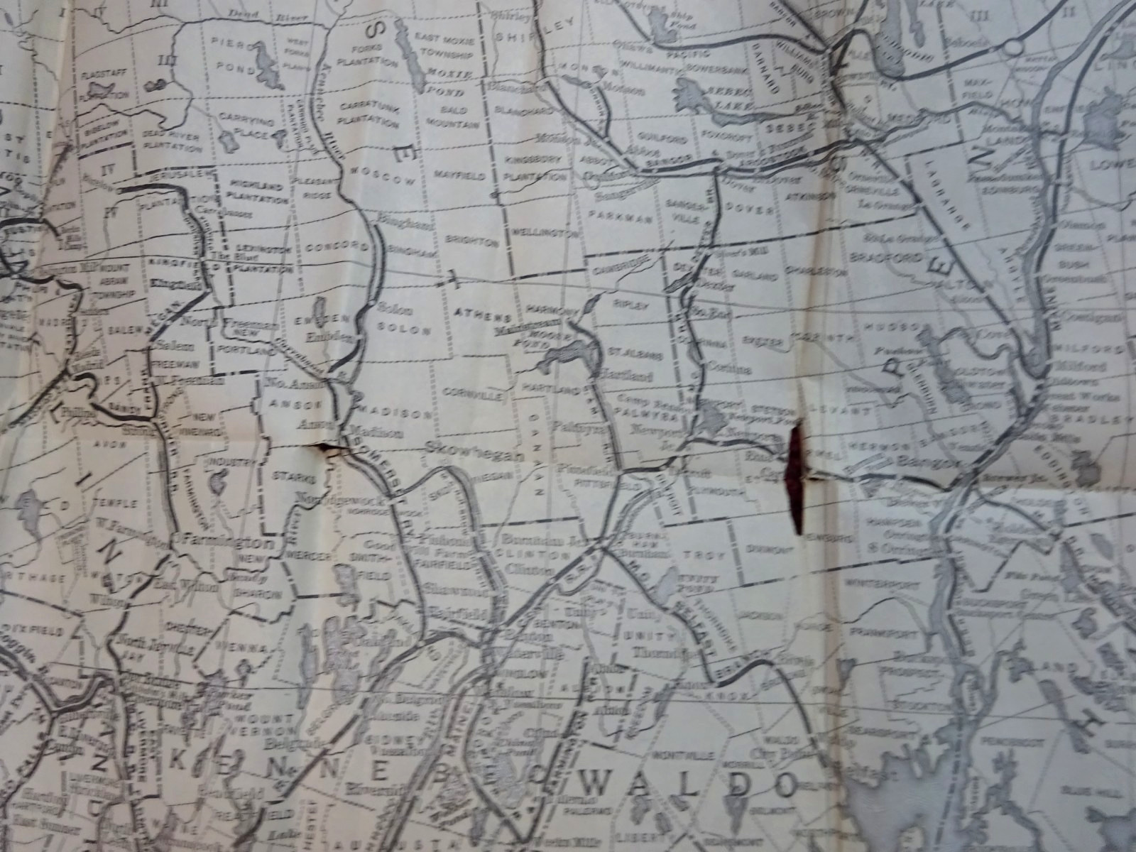 BIG 1891 WALL MAP OF RAILROADS MAINE 30″ x 33″ REPRINTED 1903 BY COMMISSIONERS
