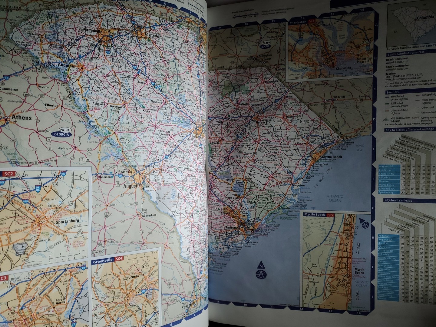 Rand McNally Road Atlas Large Scale 2005 USA Maps 32% Bigger 4800 Updates