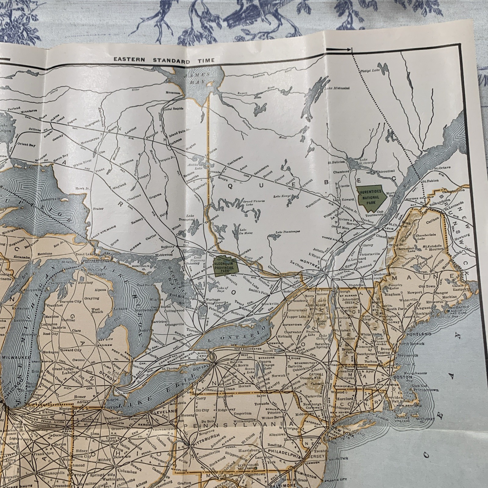 1938 United States Railroad Map Guide Burlington Route Vintage 36×19” USA Large