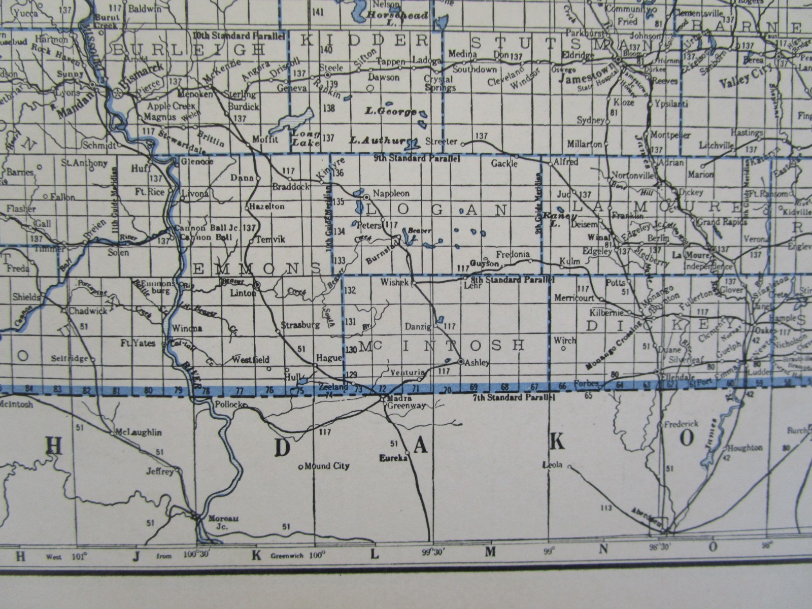 ND OH GREAT DEPRESSION ERA 1931 NORTH DAKOTA RAILROAD Map. C&NW SOO NP ~or~ OHIO
