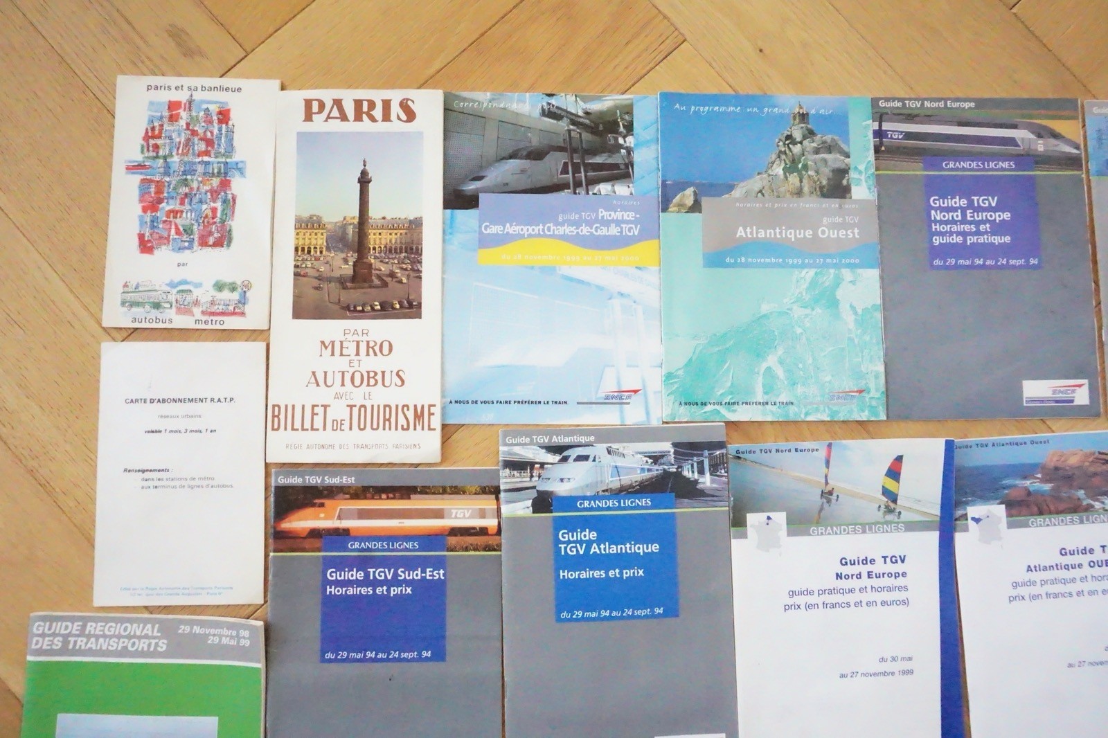 Paris France Francais RAPT SNCF Railway Bus Tram Map Timetable Collection