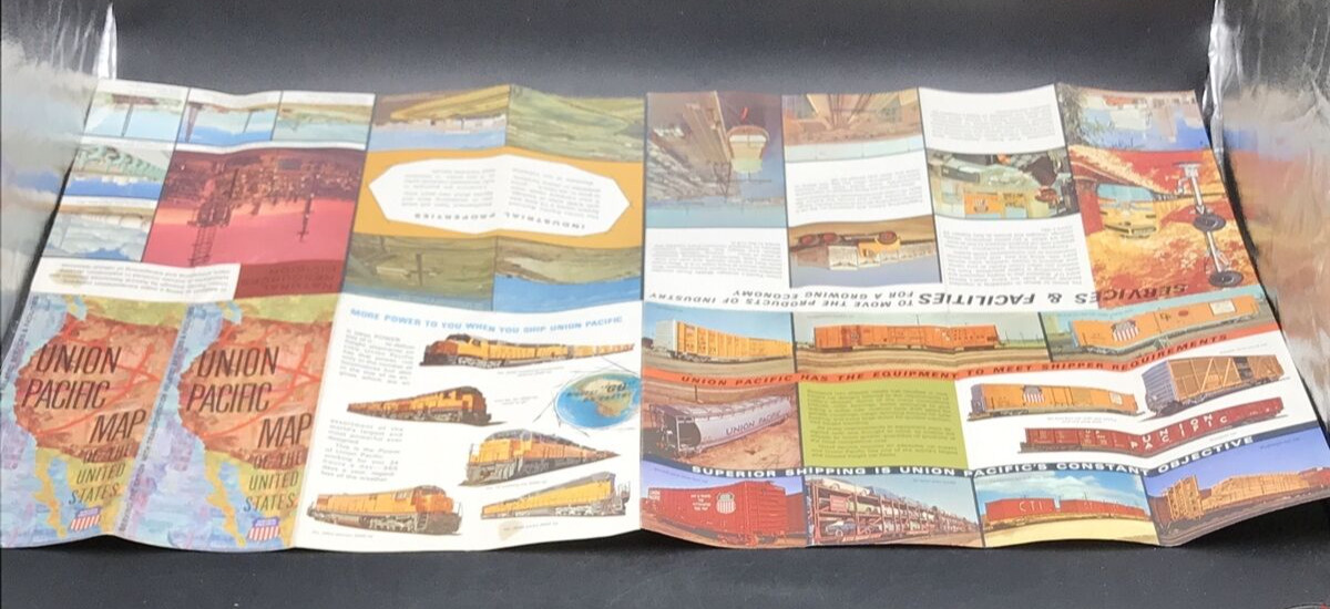 Vintage 1971 Union Pacific Railroad UP Folding Map of USA