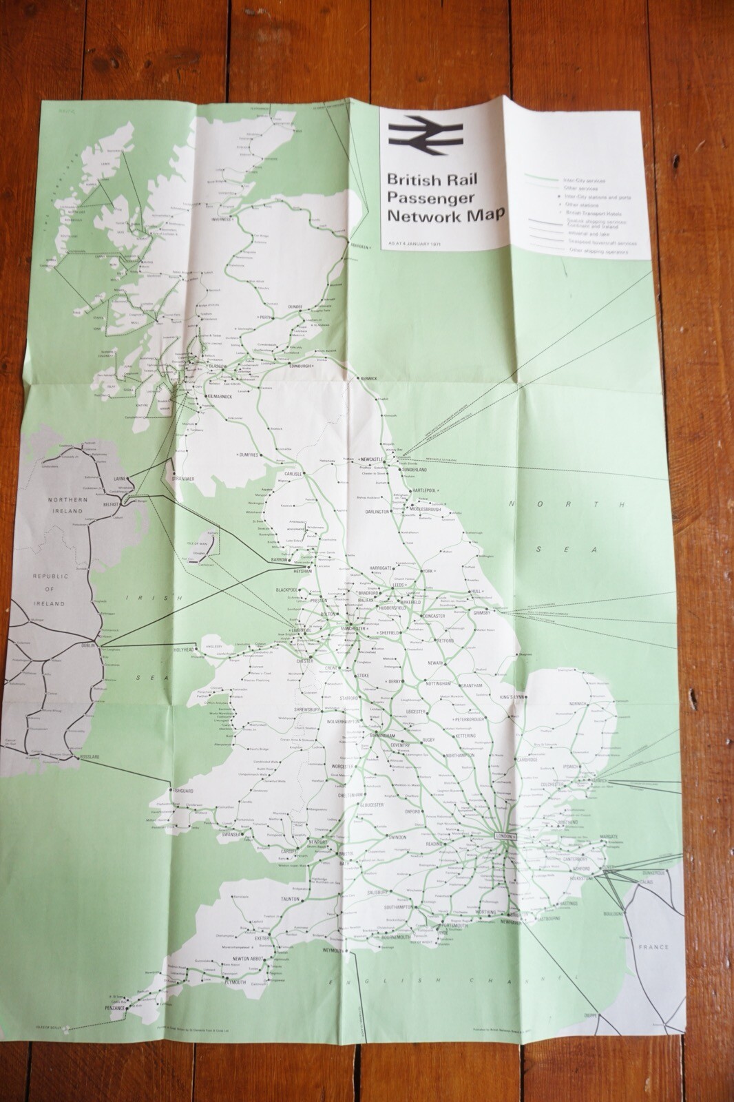 Jan 1971 British Rail Passenger Network Railway Map Southern Region VGC