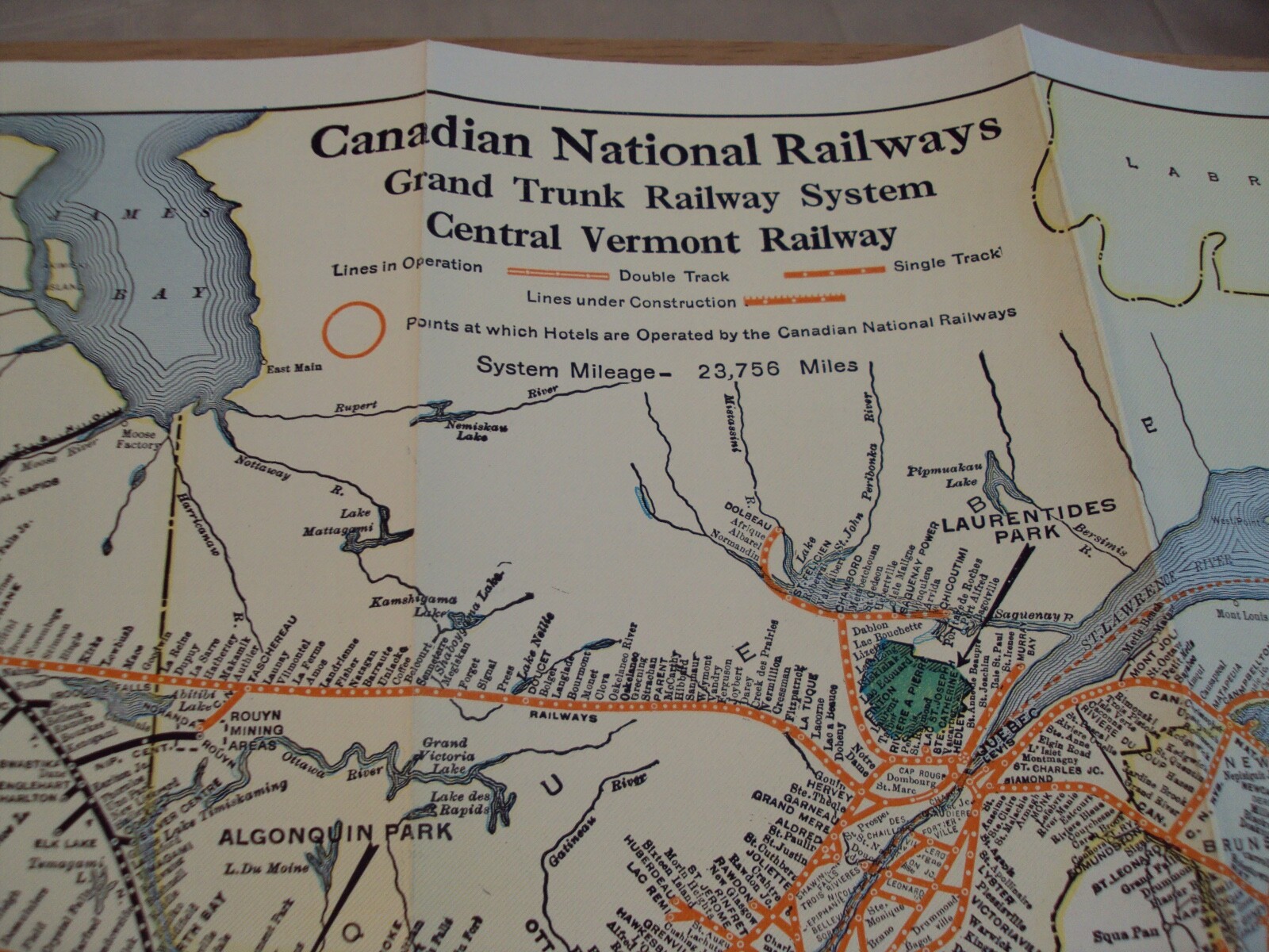 1931 ‘TOURIST’S MAP’ of CANADA~Canadian National RAILWAYS~West Indies/BERMUDA~