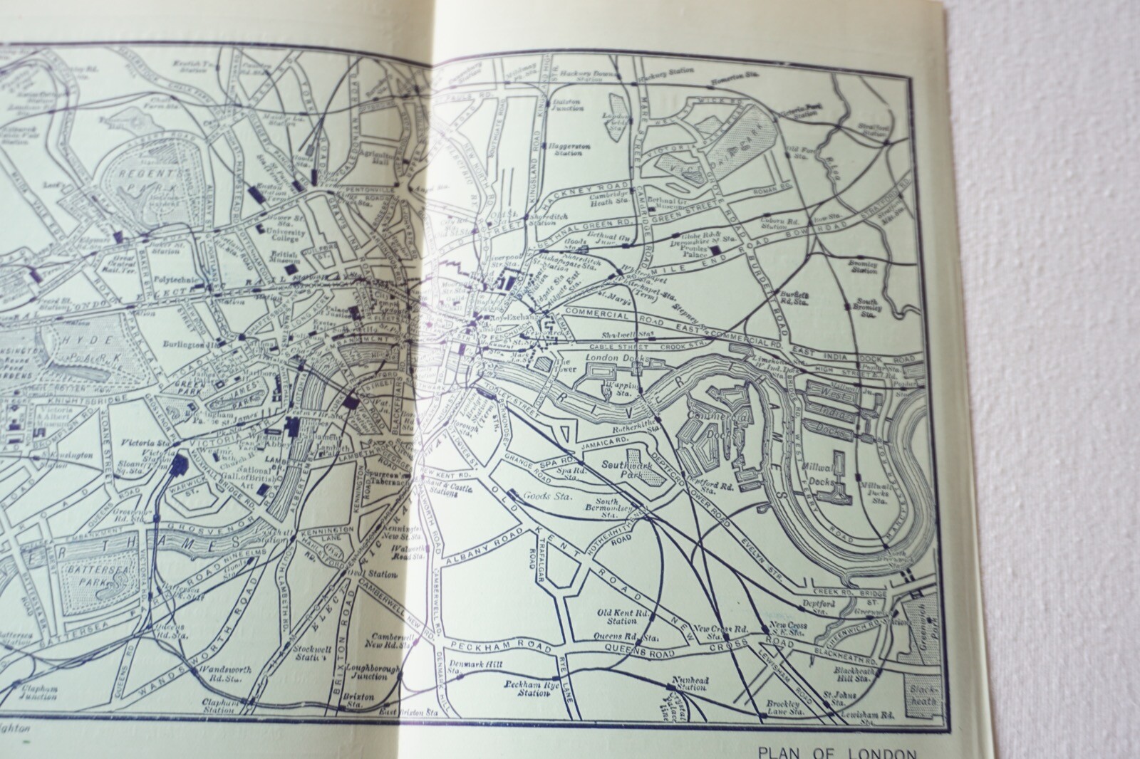 1912 London Brighton South Coast LBSCR Railway Map of London VGC