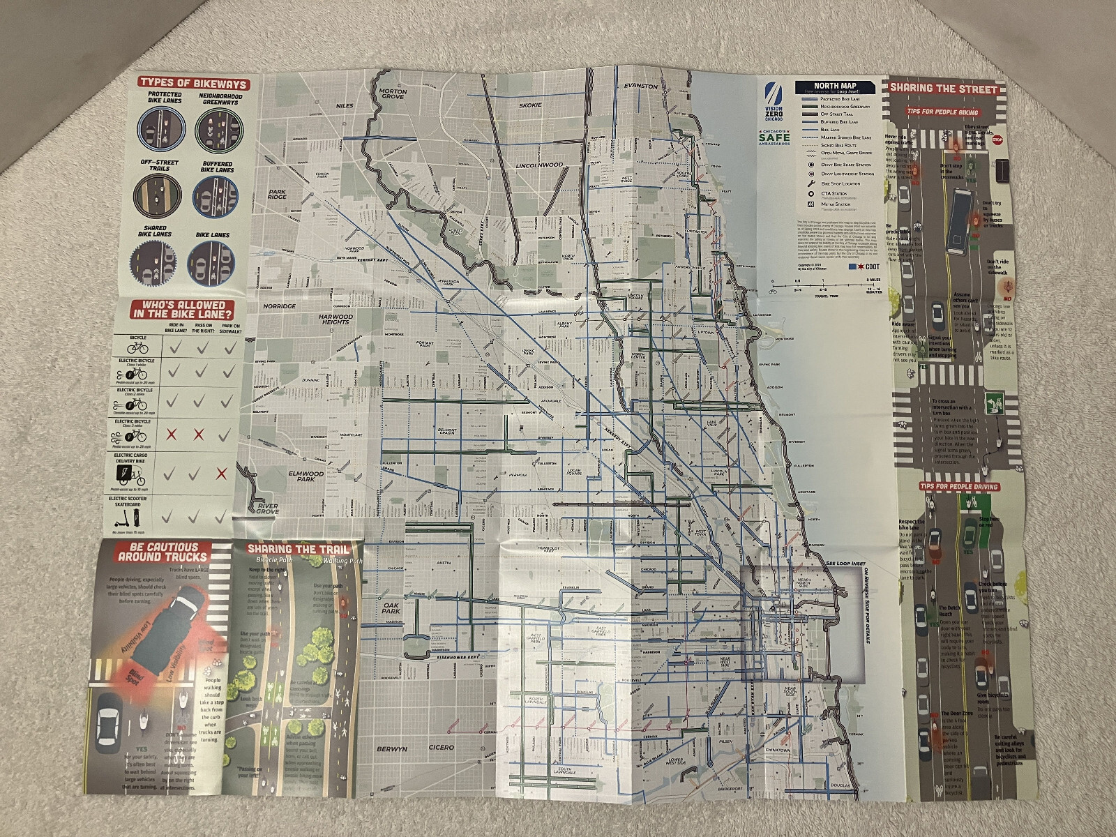 New CHICAGO BIKE MAP Hand-Held Foldable 2-Sided Trails, Bike Lanes & Routes 2024