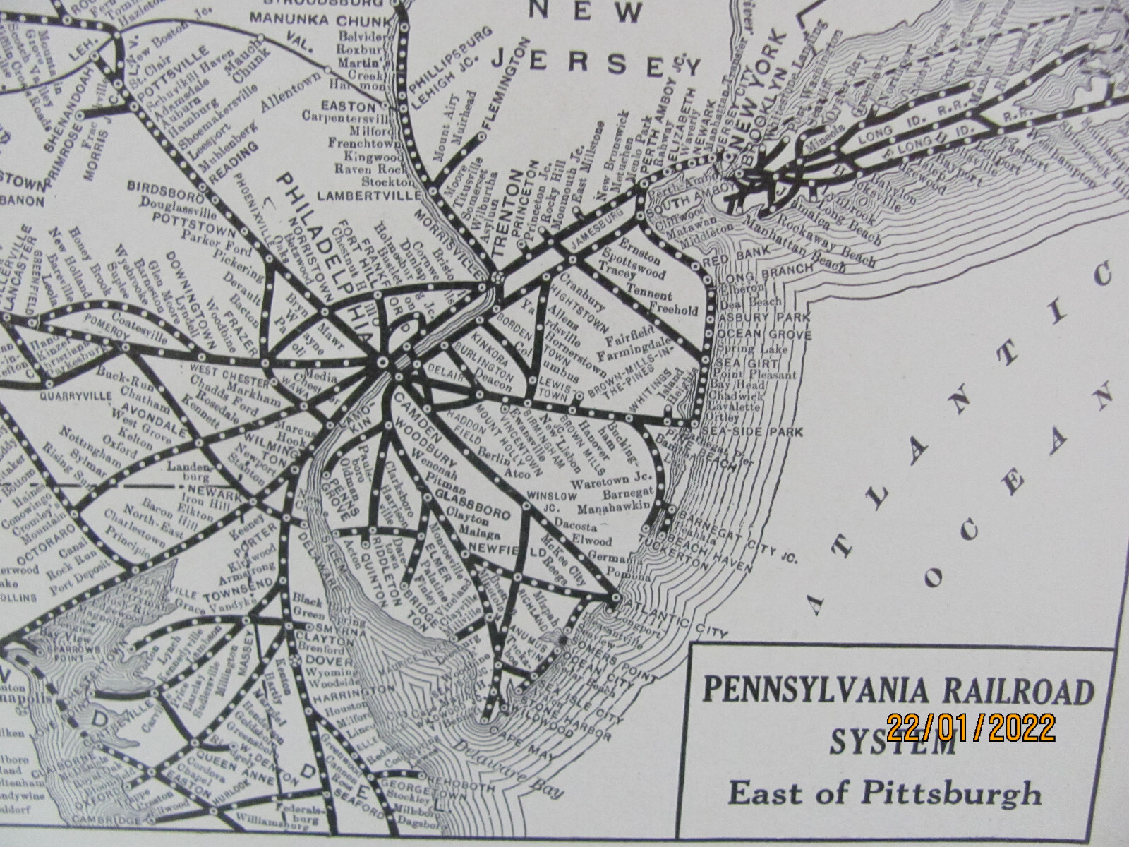 ANTIQUE 1925 PENNSYLVANIA PRR RAILROAD EASTERN SYSTEM MAP DEPOT PRR RR HISTORY