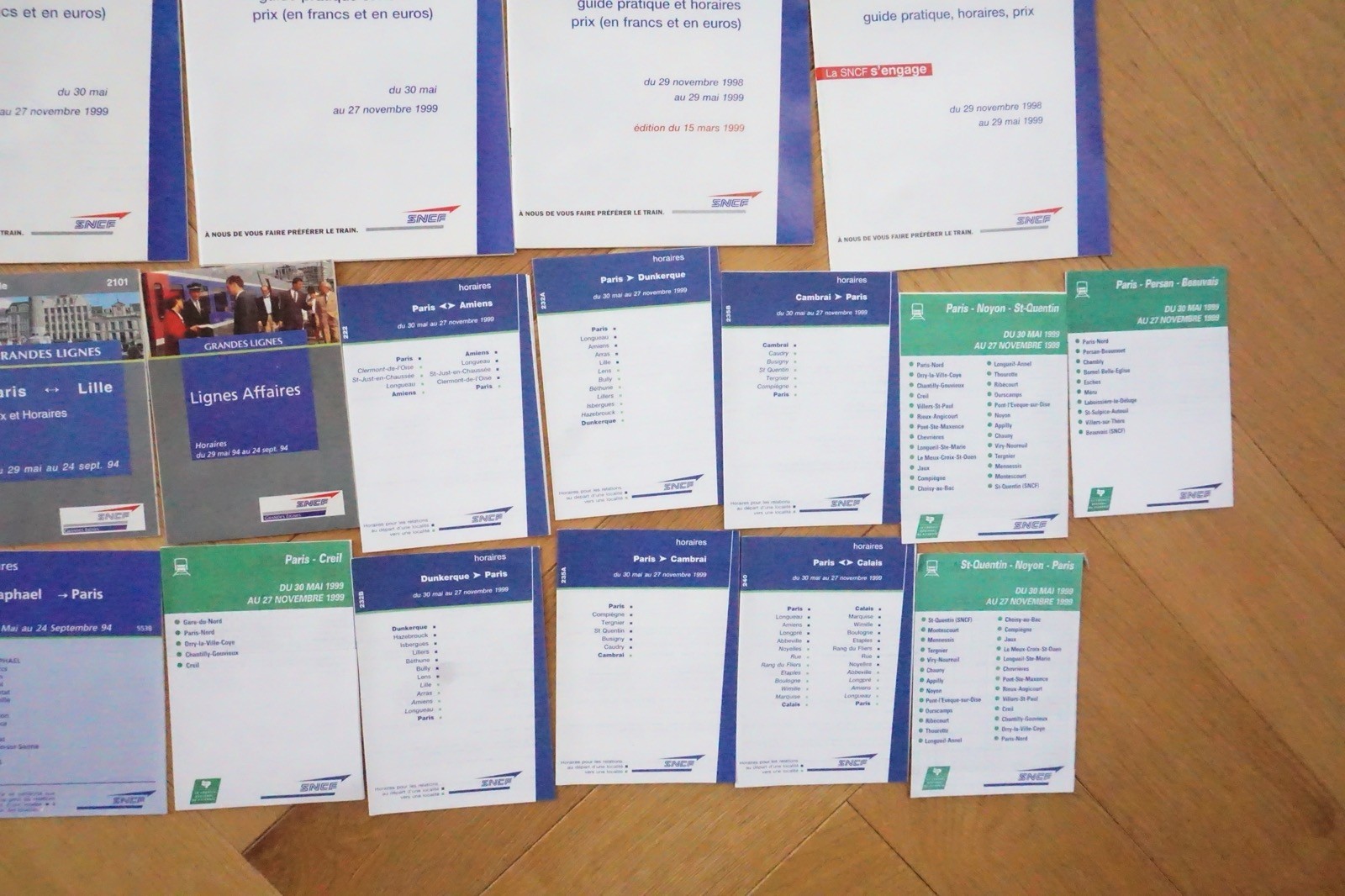 Paris France Francais RAPT SNCF Railway Bus Tram Map Timetable Collection