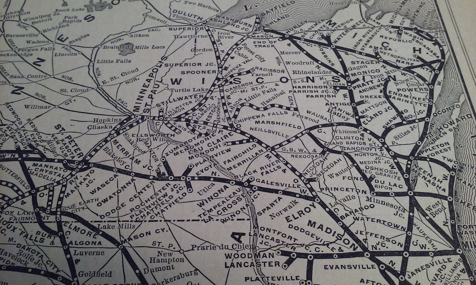 Rare 1903 Railroad Map of The CHICAGO & NORTHWESTERN Railway System & Routes