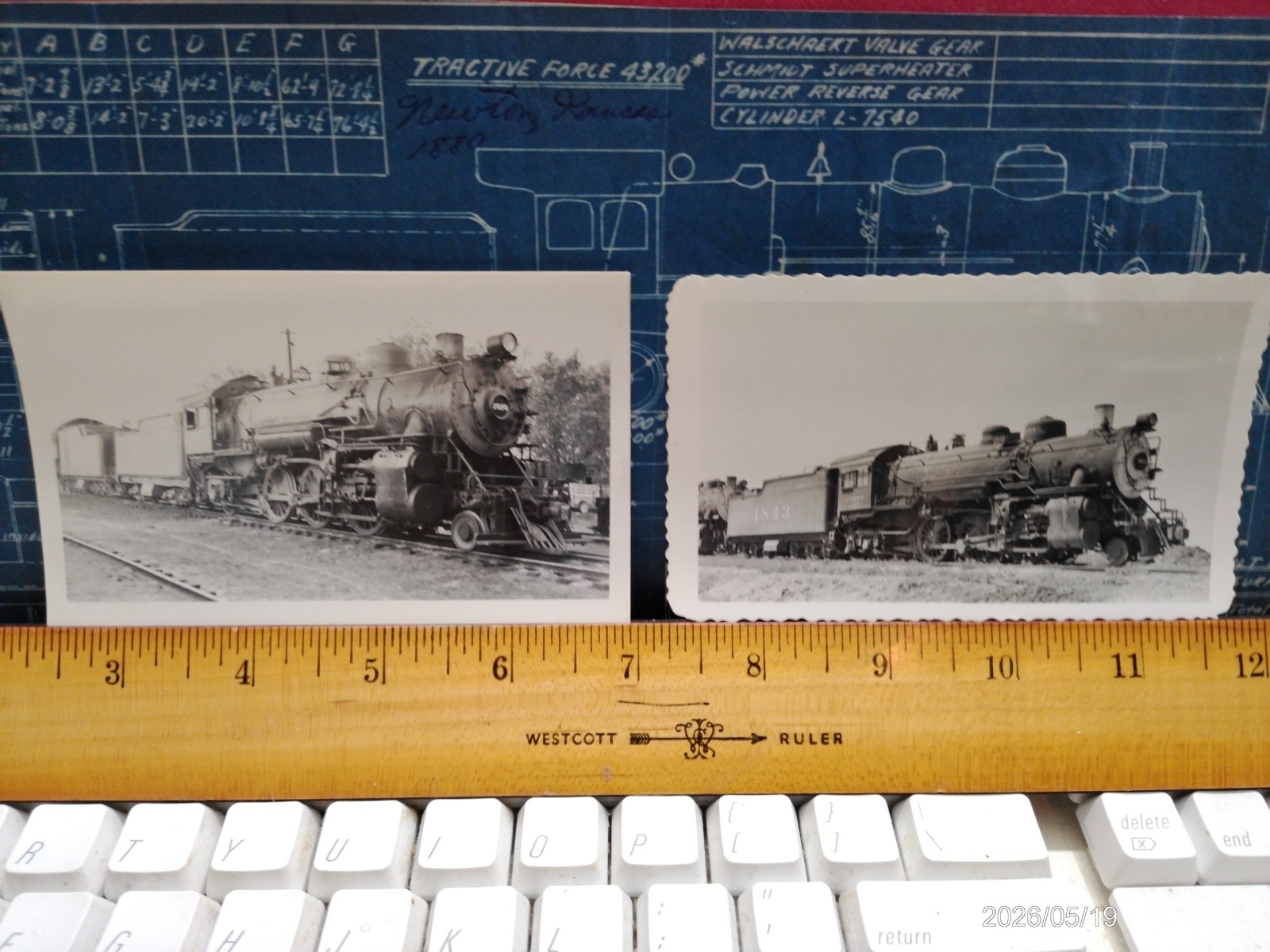 AT&SF RAILROAD ORIGINAL BLUEPRINT DATA DIAGRAM w 2 PHOTOS #1800 2-6-2 LOCOMOTIVE