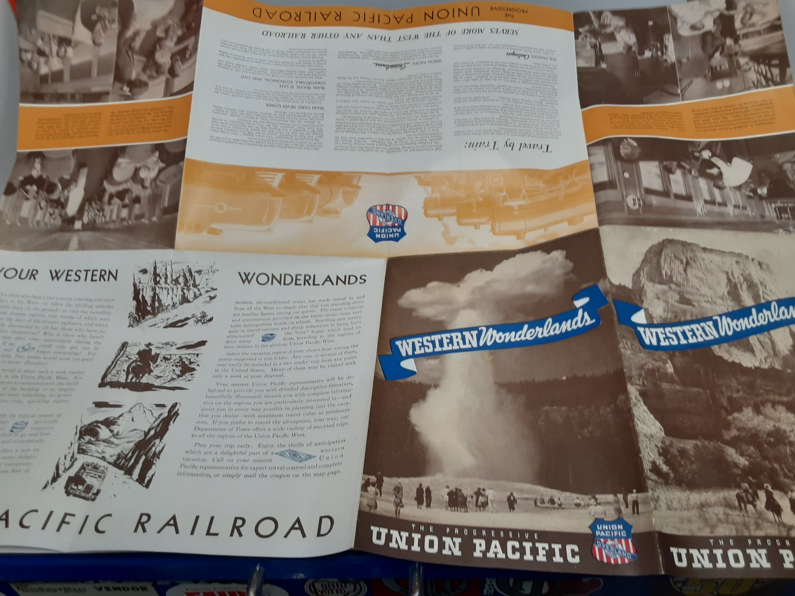 Western Wonderlands Union Pacific Railroad & Glenwood Springs Co Fold Out Broch