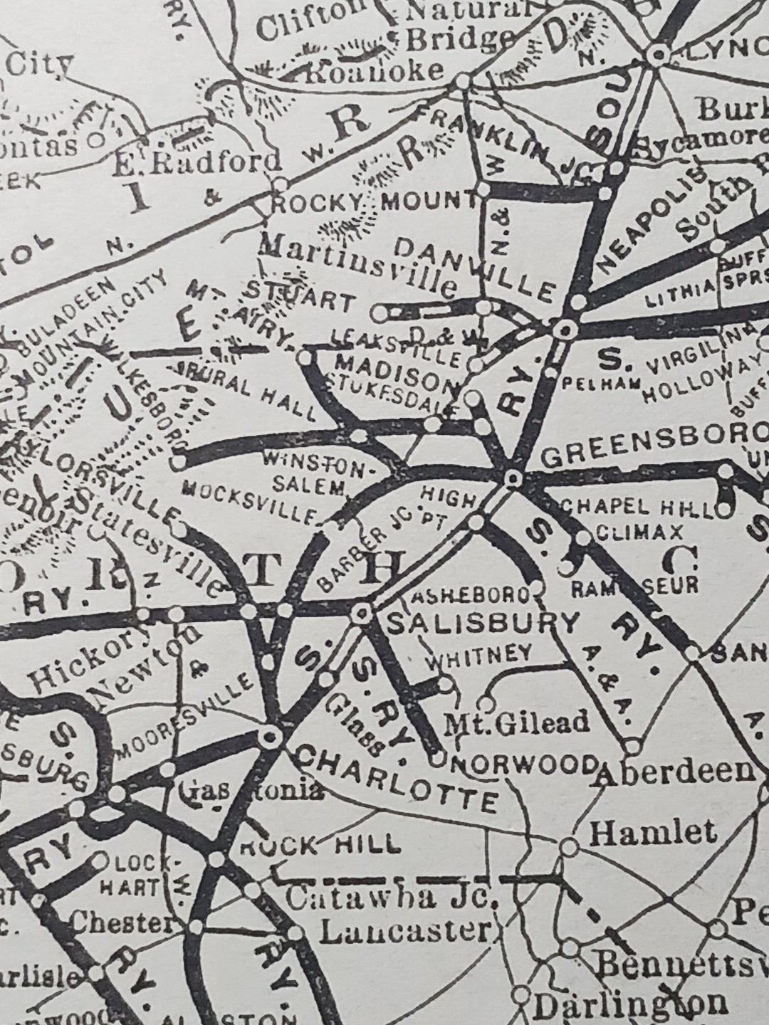 ~1910 railroad Map SOUTHERN RAILWAY and Connections ALL Train routes 9×11″
