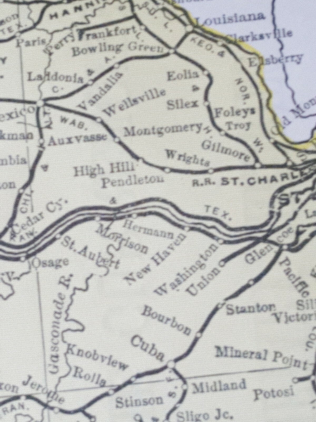 1898 rare MISSOURI IOWA color railroad map all RR stations & train routes 11×9