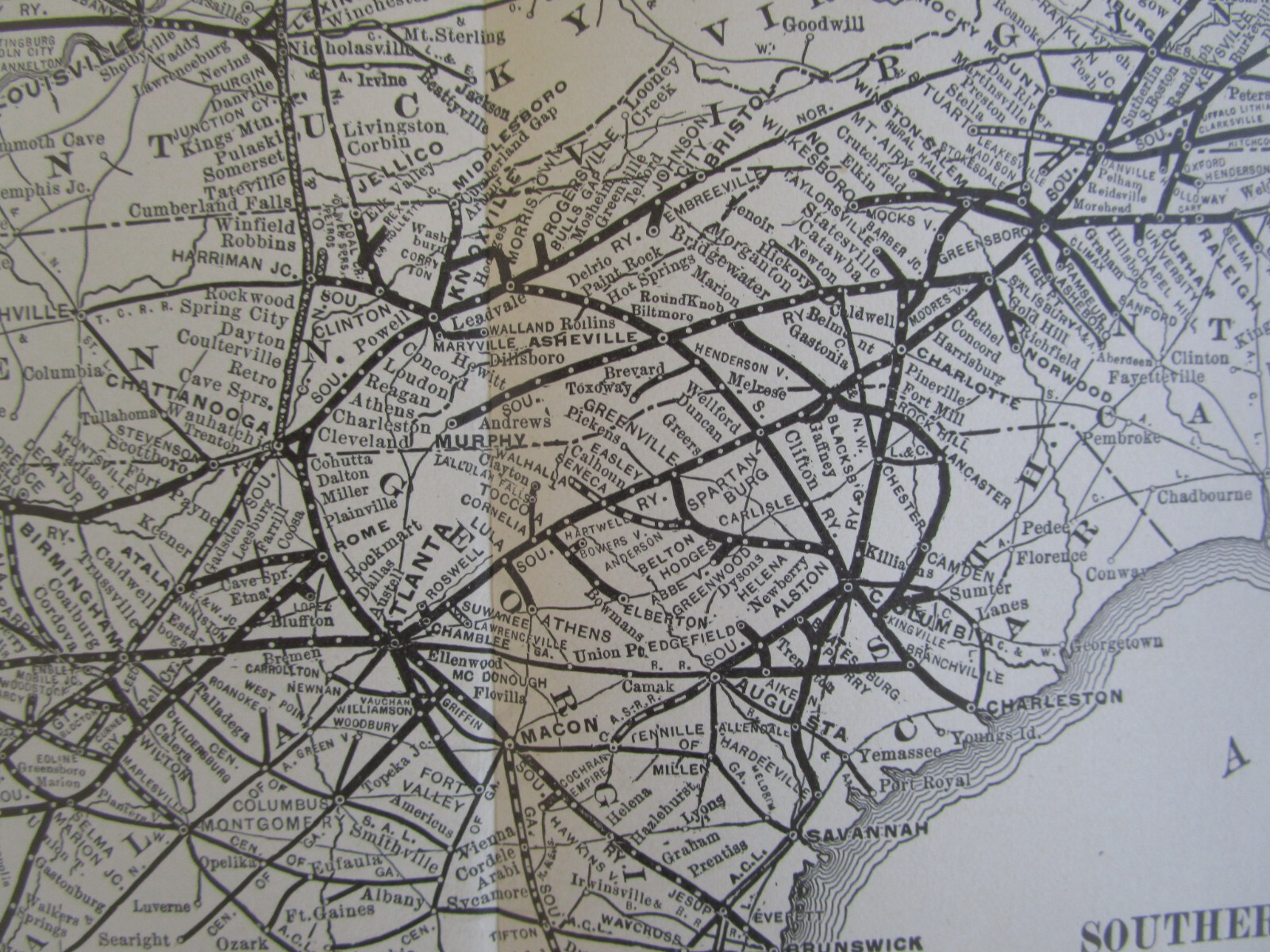 SOU DATED 1904 SOUTHERN RAILWAY SYSTEM Map from 1904 Poor’s Railroad Manual.