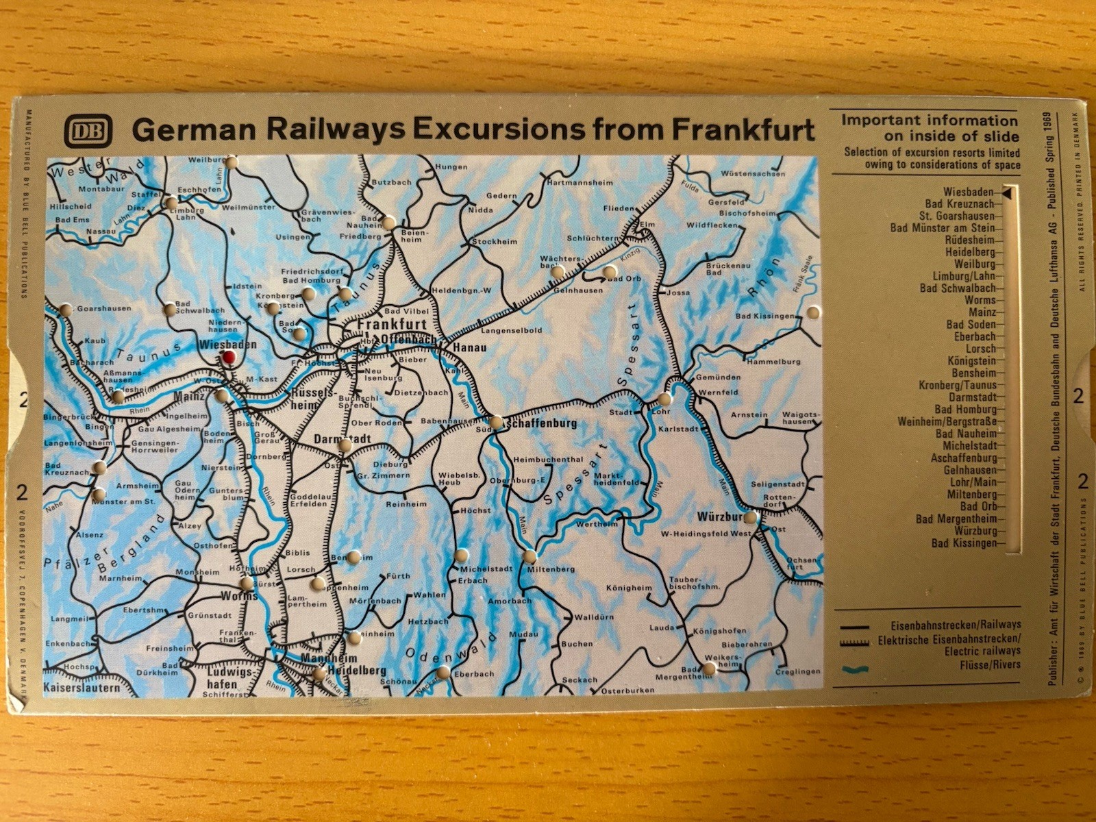 Lufthansa Guide To Frankfurt And German Railways Excursions from Frankfurt-1969